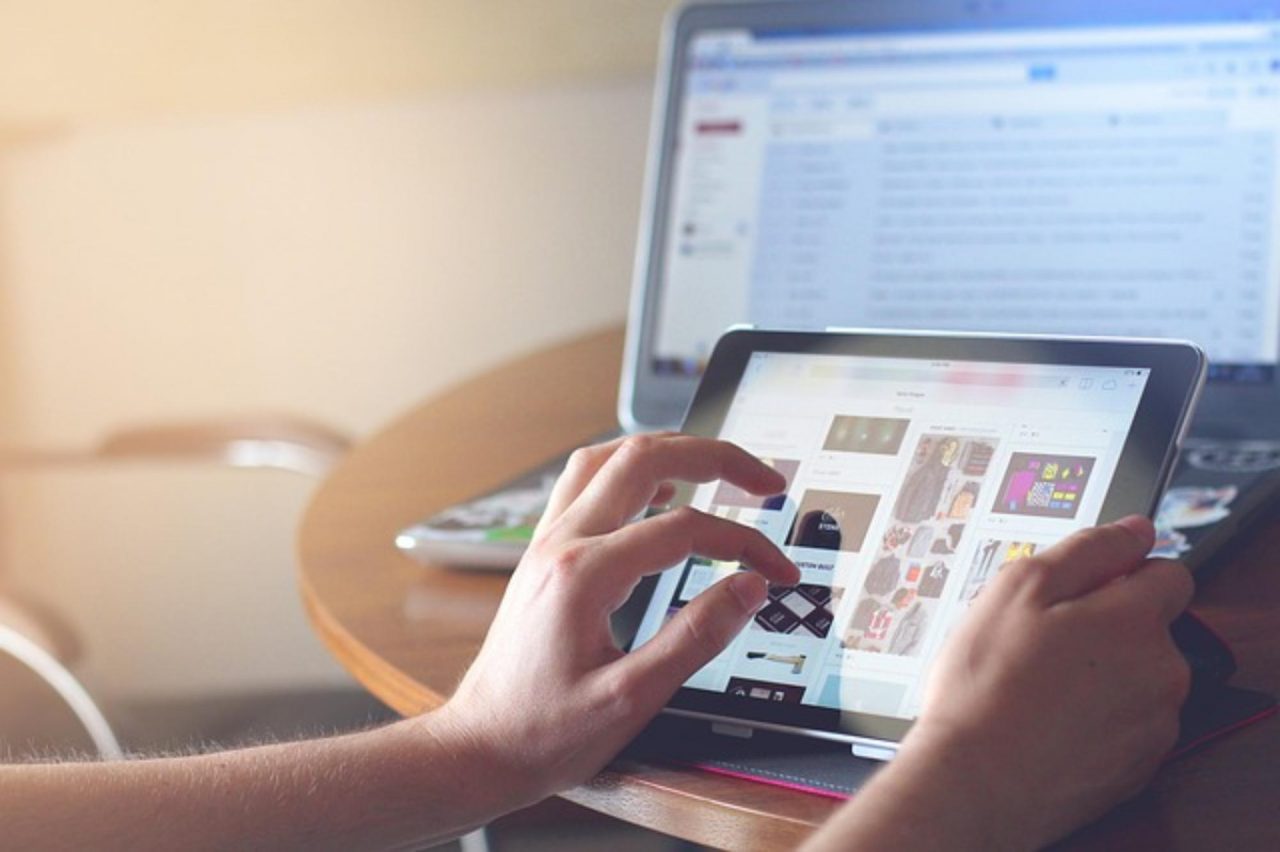 Jeżeli szukasz w miarę prostej i legalnej drogi dorobienia w sieci, odpowiedzią są ankiety internetowe